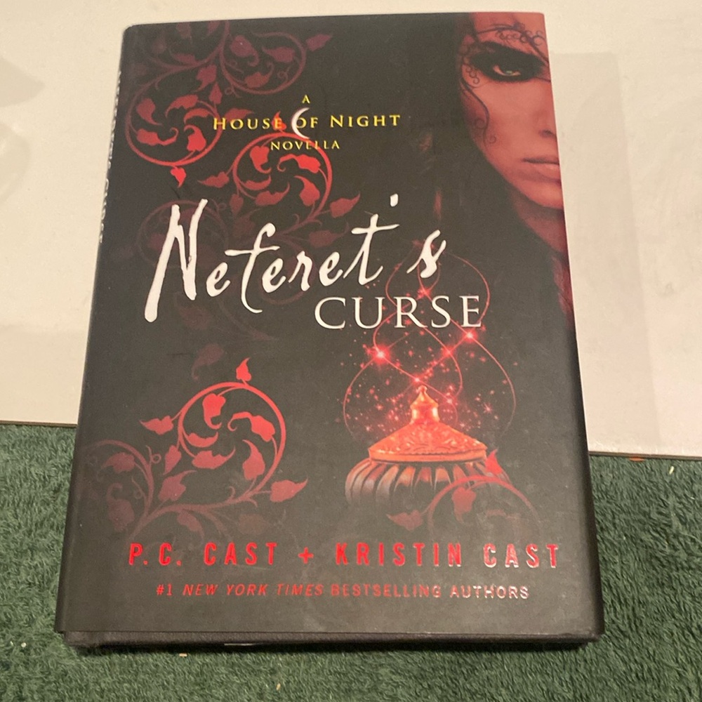 NWOT 2013 Edition, “Neferet’s Curse,” a House of Night Novella, Hardcover